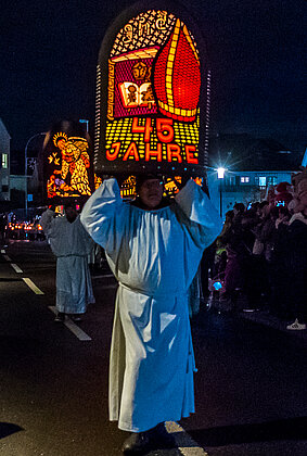 Wenn die Iffelen leuchten kommt Wärme in die dunkle Nacht
