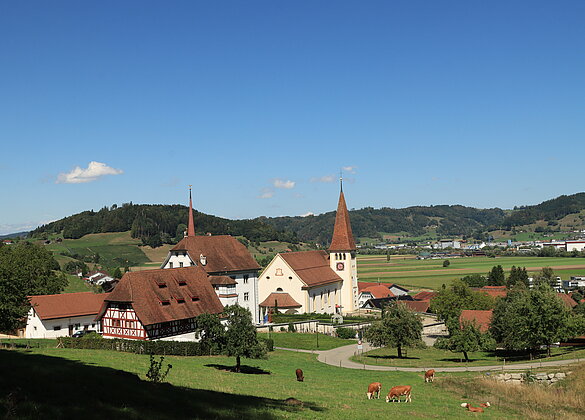 Auf einer kleinen Velotour beim Wahrzeichen. 