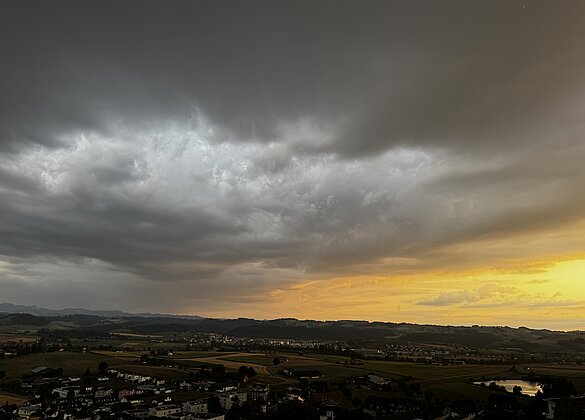 Sonne und Gewitter,friedlich vereint!