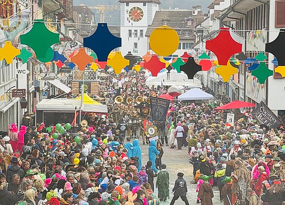 Buntes Treiben im Städtli Willisau. 