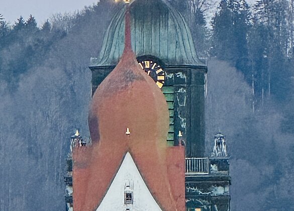 Mondaufgang über der Willisauer Kirche