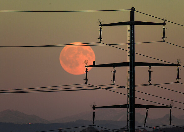 Vollmond über dem Hinterland