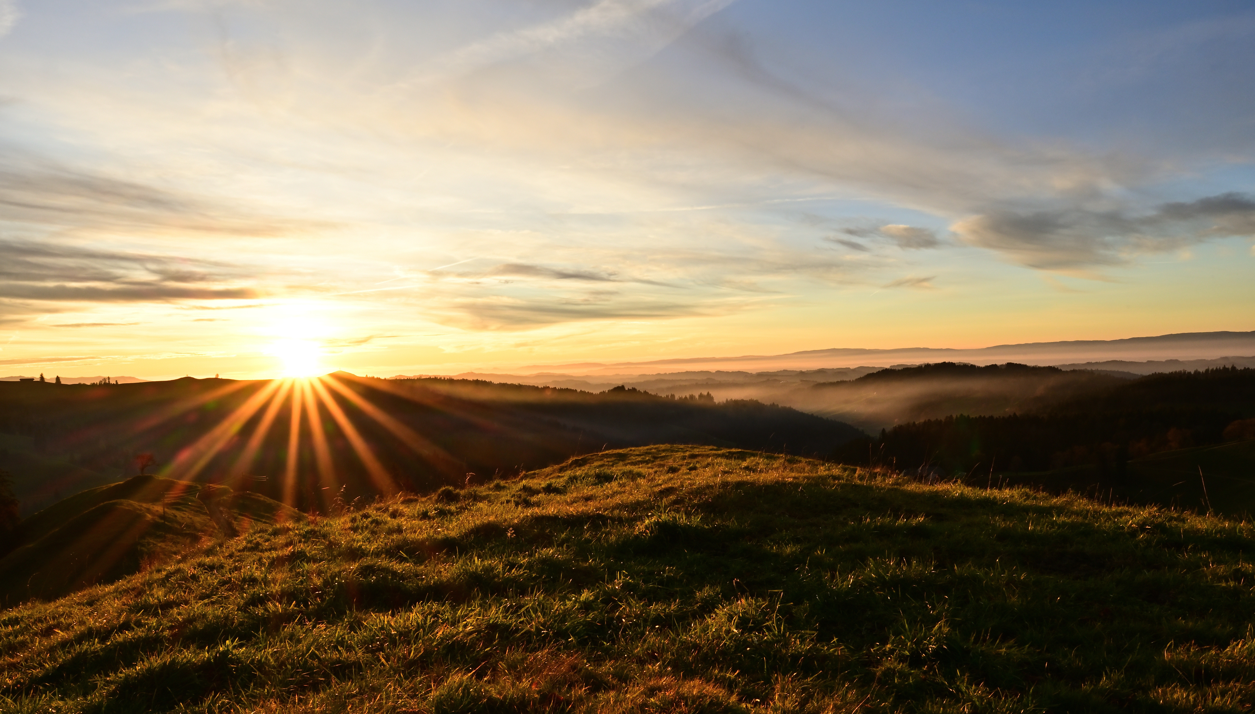 Eine farbenprächtige Abendstimmung auf dem Ahorn