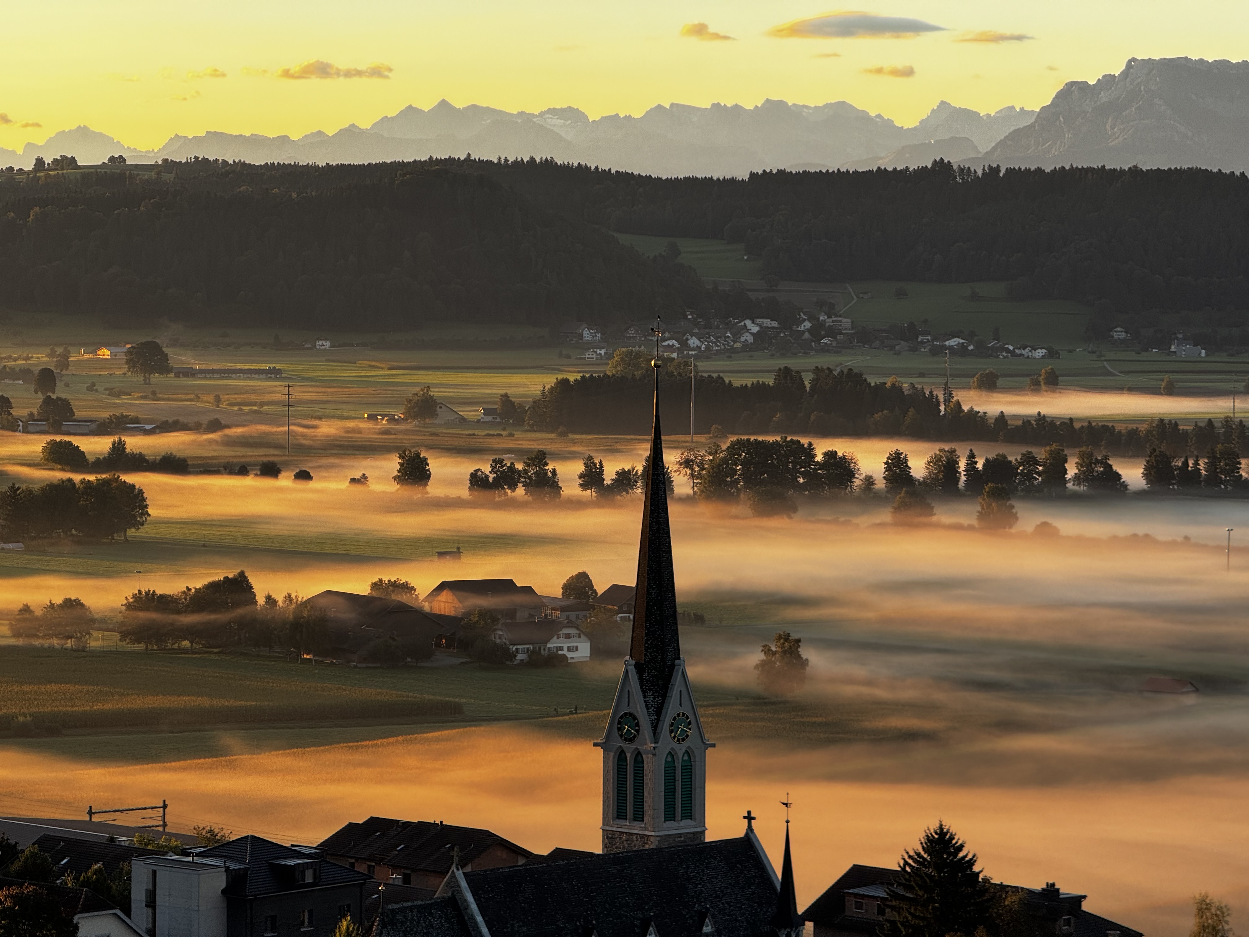 Mystische Motgenstimmung über Egolzwil 